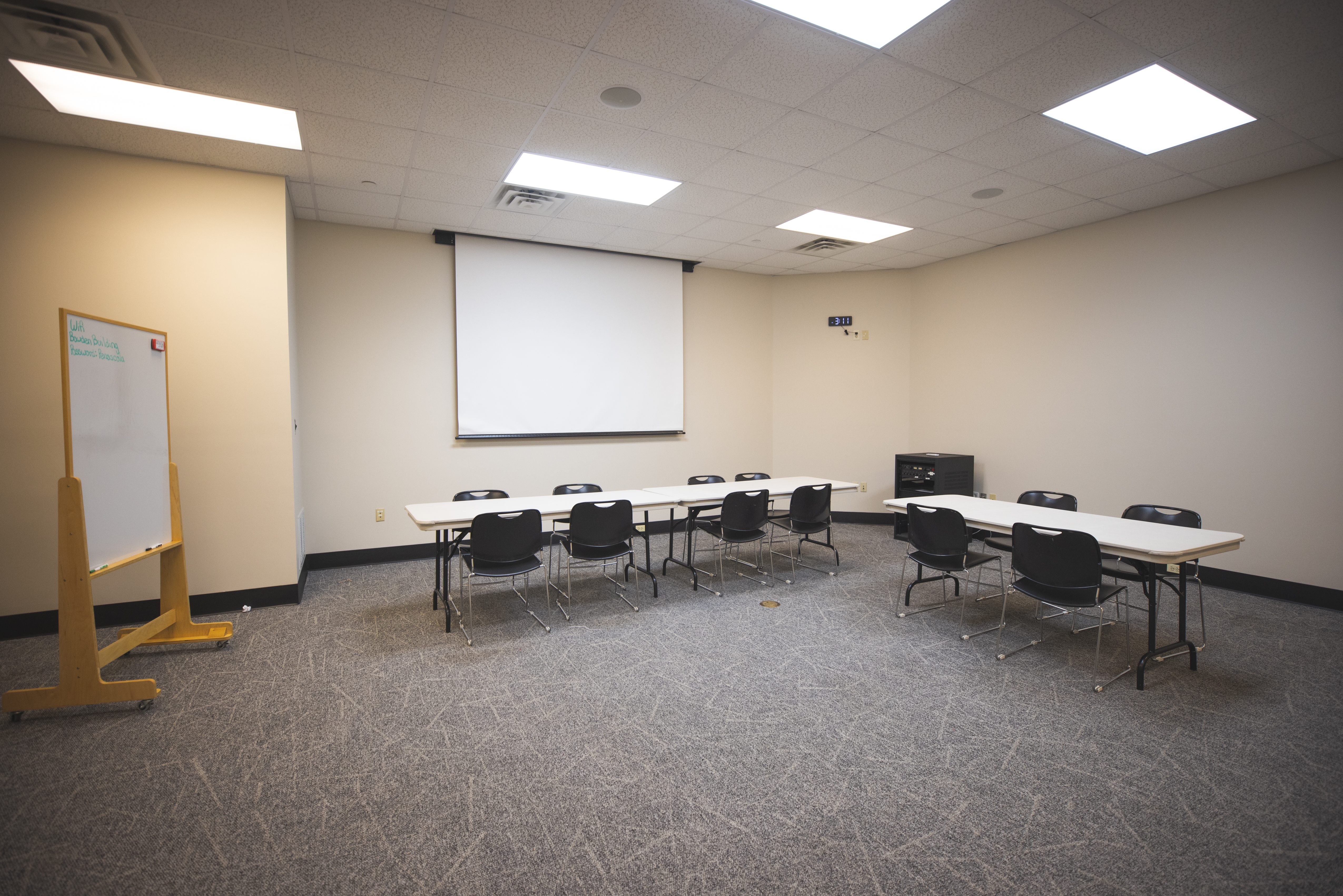 A photo of the small classroom at he Bowden Building